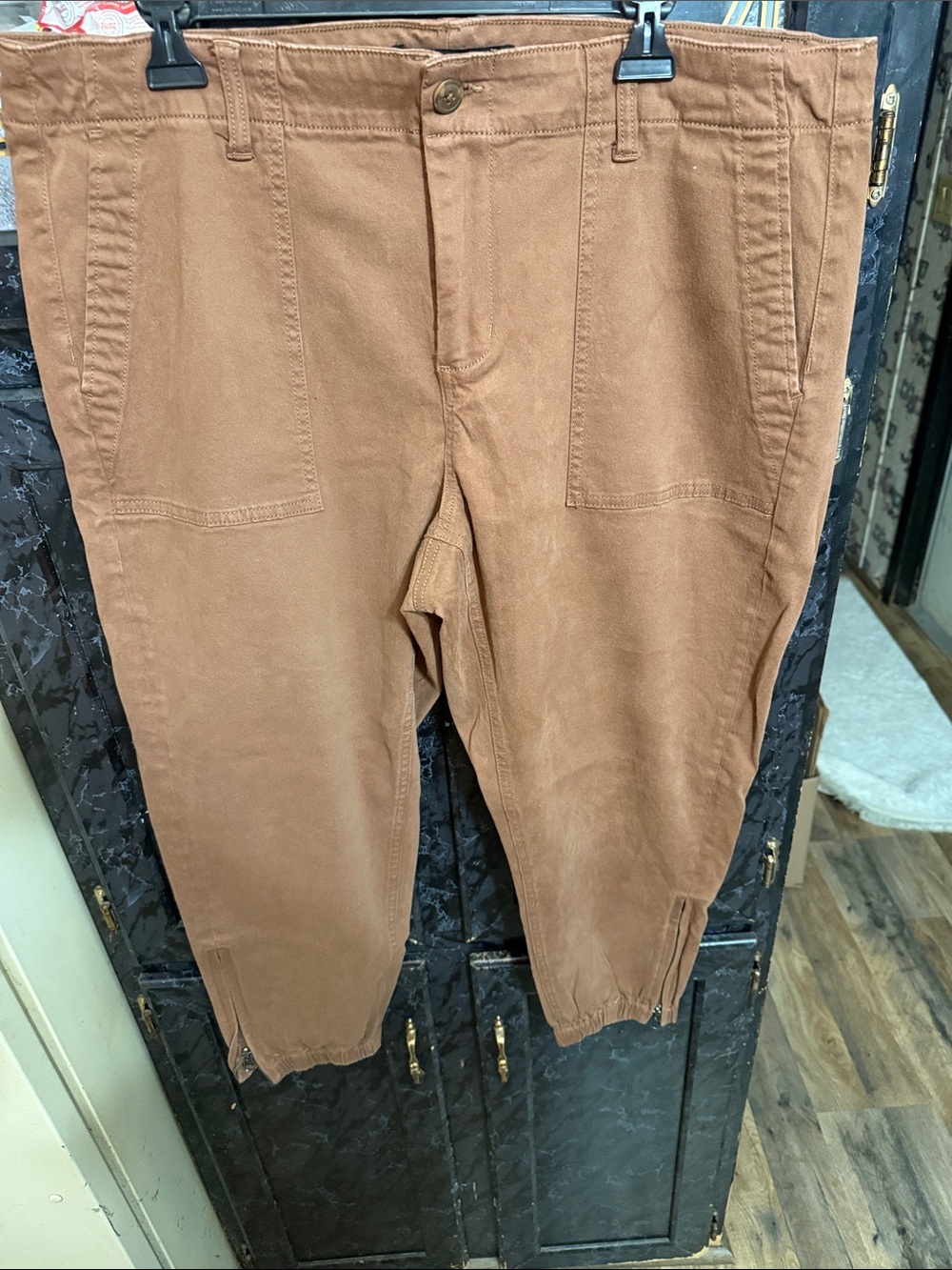 Liverpool Jeans Company Women's Tan Track Jogger Pants